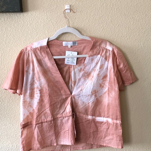 Gaya Tops - Light Coral Tie-Dye V-Neck Women's Top